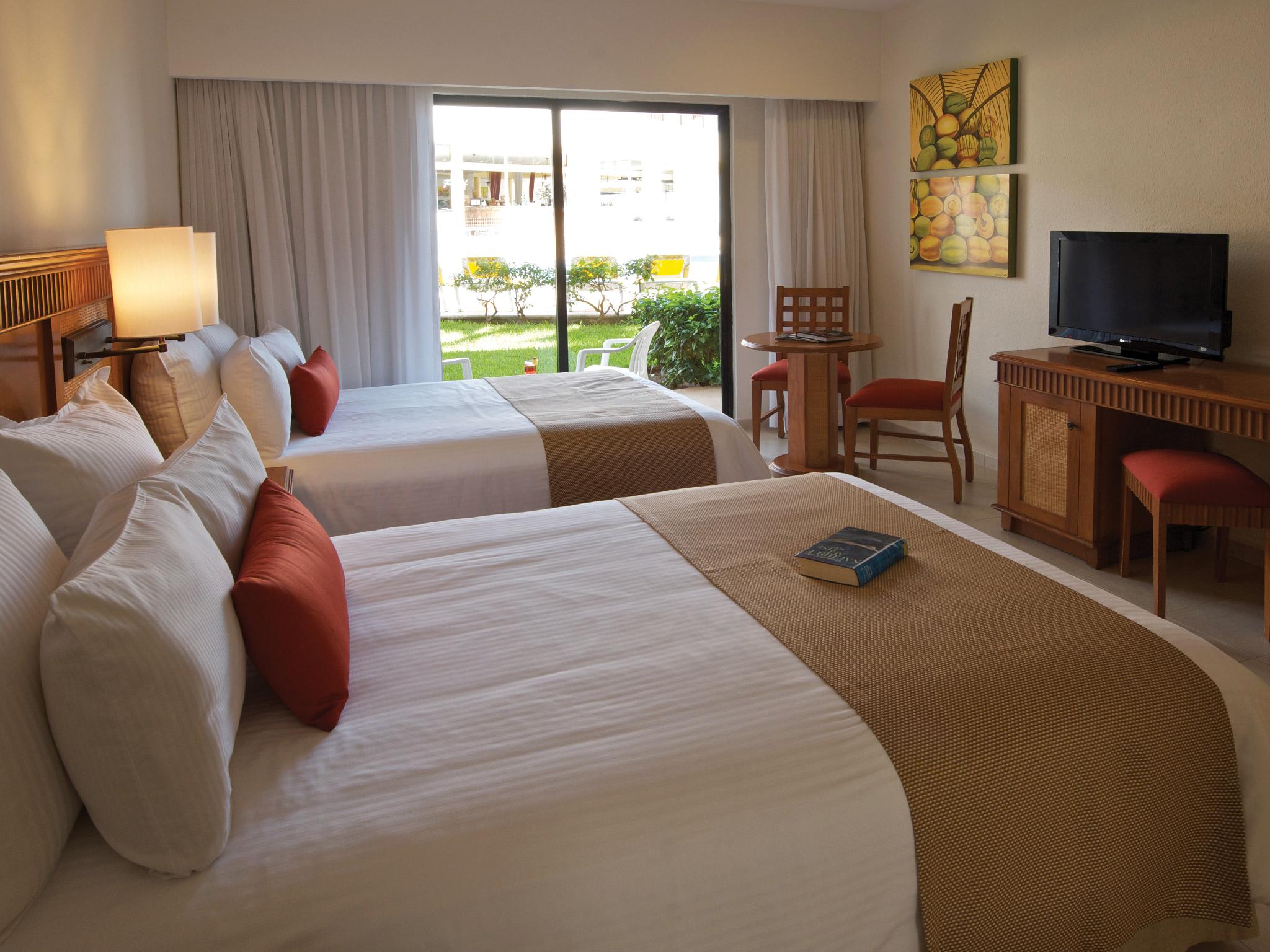 The Reef Coco Beach Resort & Spa- Optional All Inclusive 3