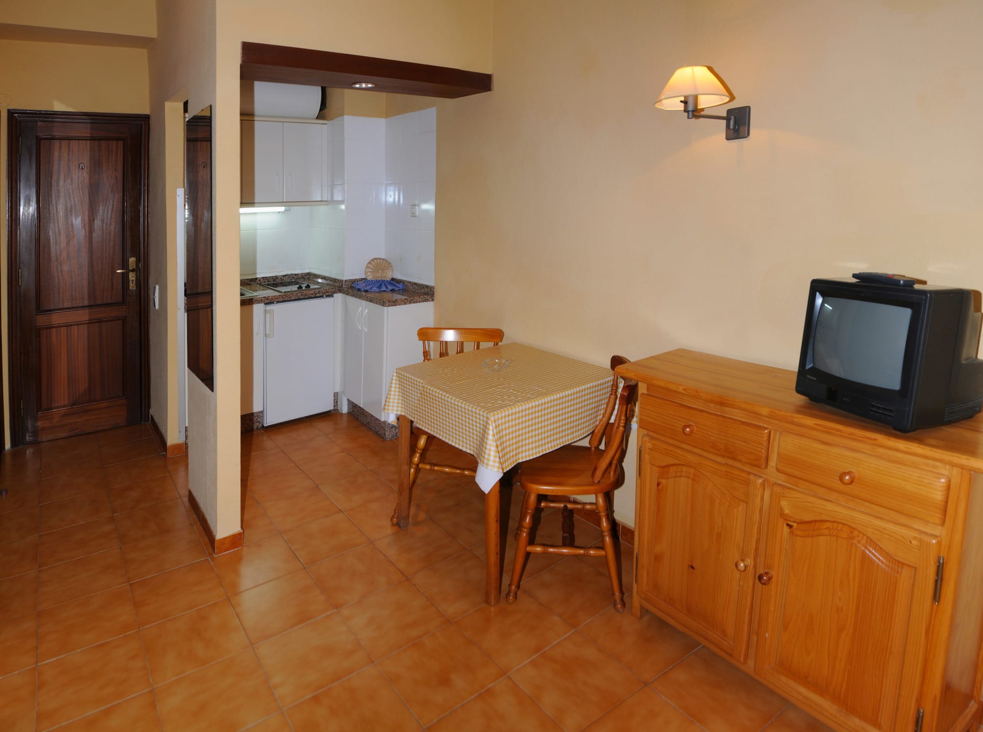 Apartamentos RF Bambi Adults Only 2