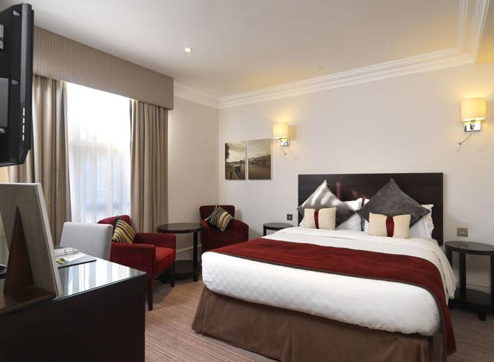 Bristol Grand Hotel By Sunday 3