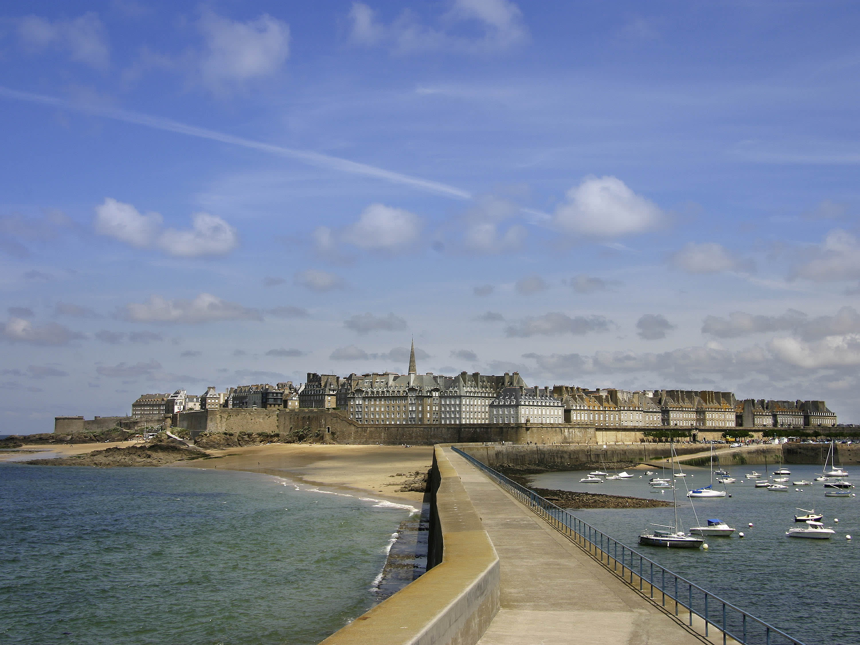 Mercure Saint Malo Balmoral 1