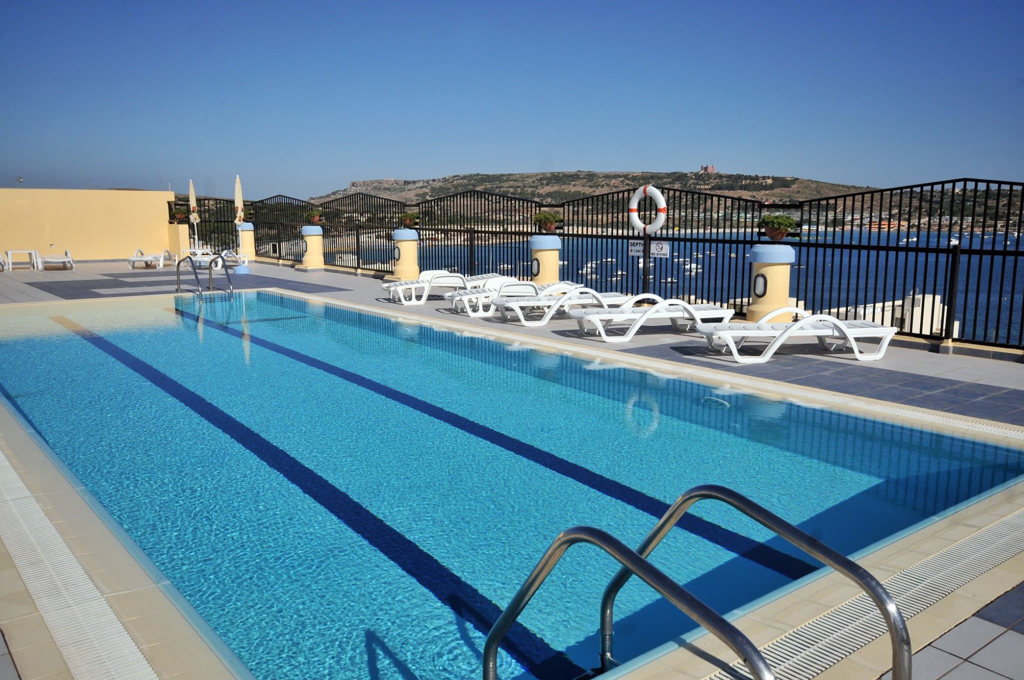 Luna Holiday Complex 4