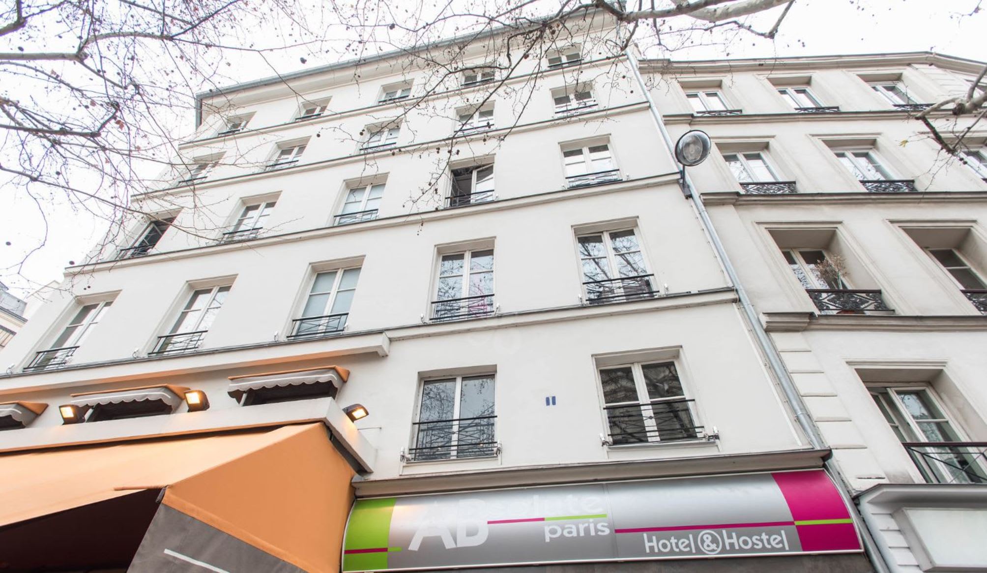 Absolute Hotel Paris République 1