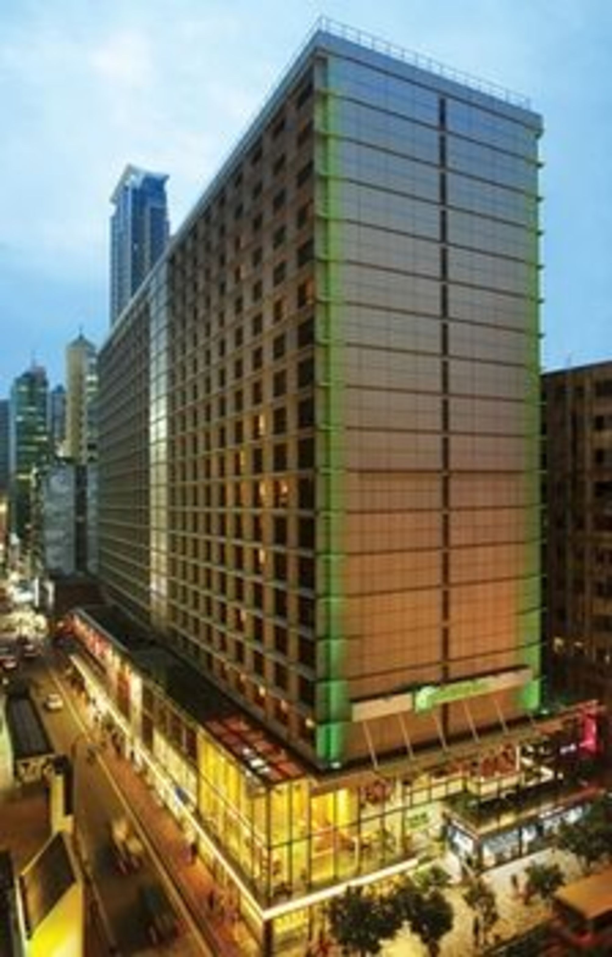 Holiday Inn GOLDEN MILE HONG KONG by IHG 1