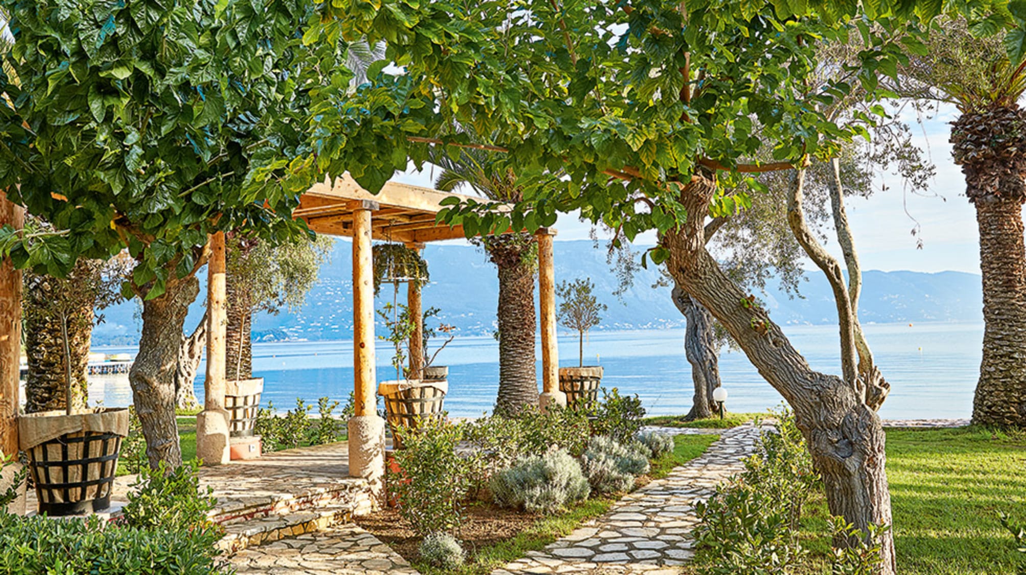 Grecotel LUXME Daphnila Bay 5