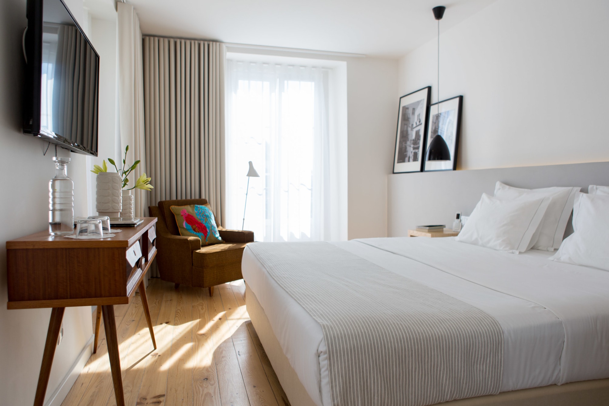 The 8 - Downtown Suites 2