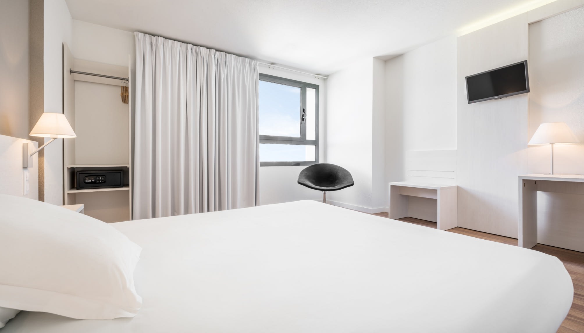 Ilunion Valencia 3 2