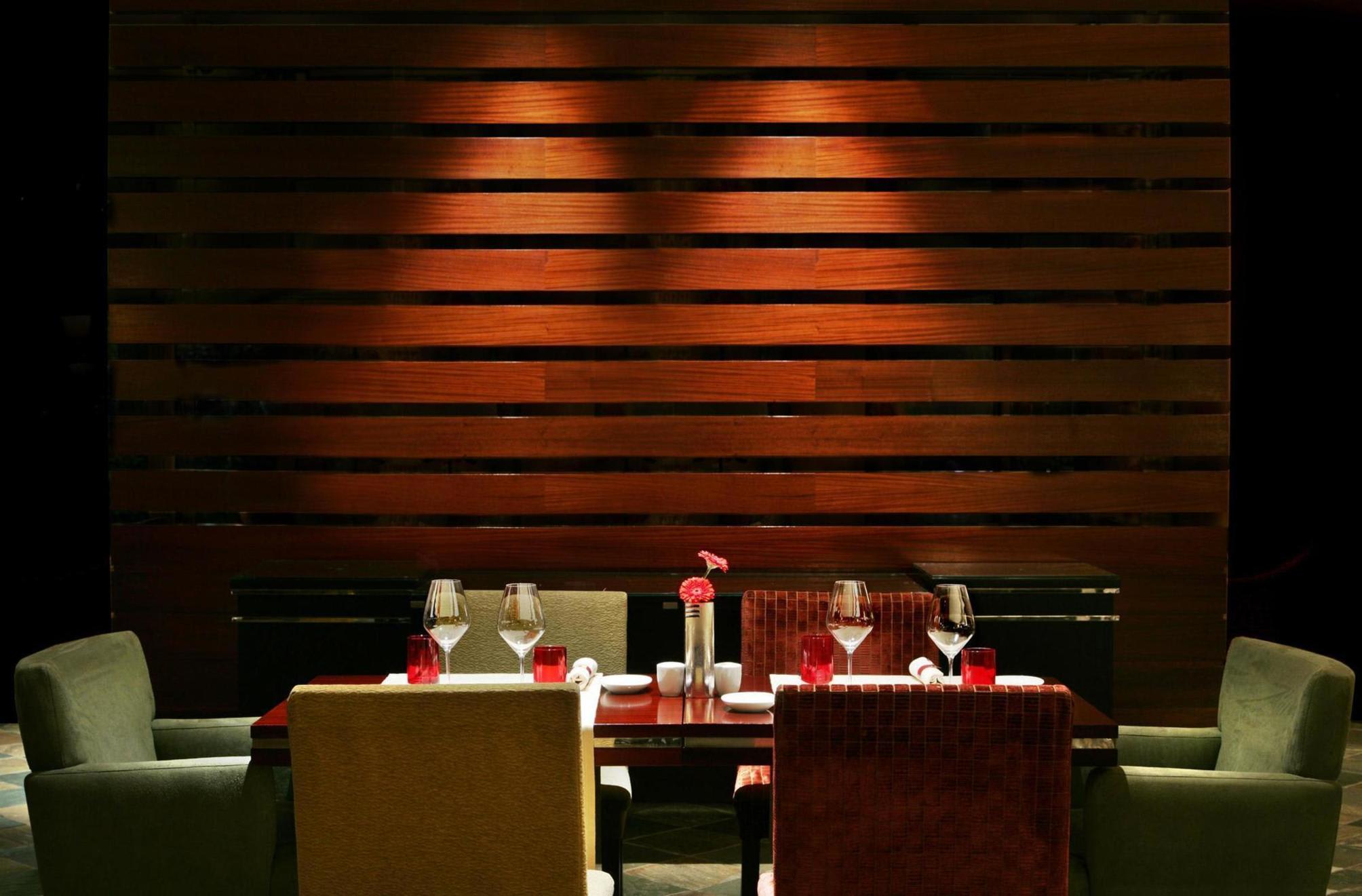 Crowne Plaza PORTO by IHG 4