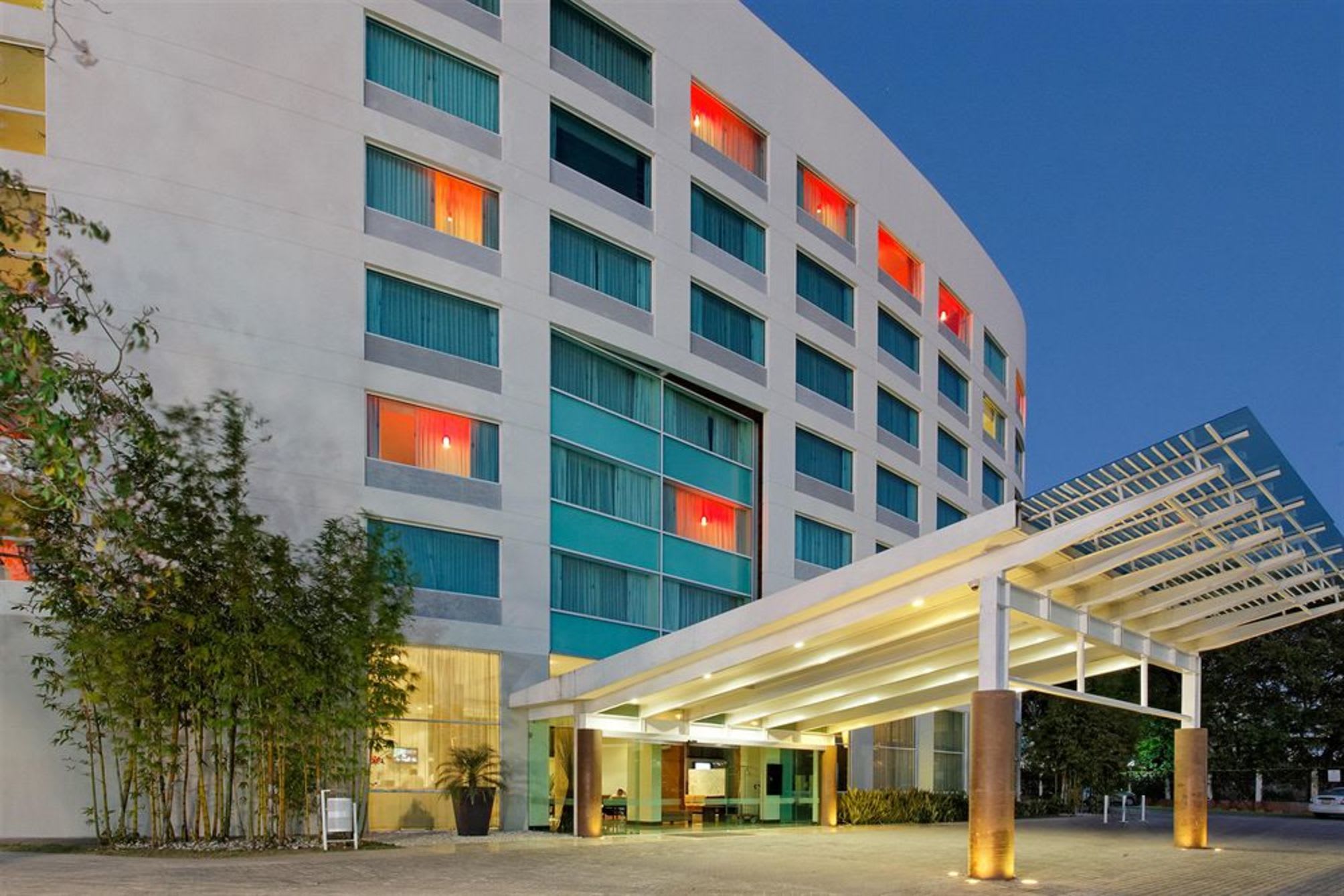 Crowne Plaza VILLAHERMOSA by IHG 1