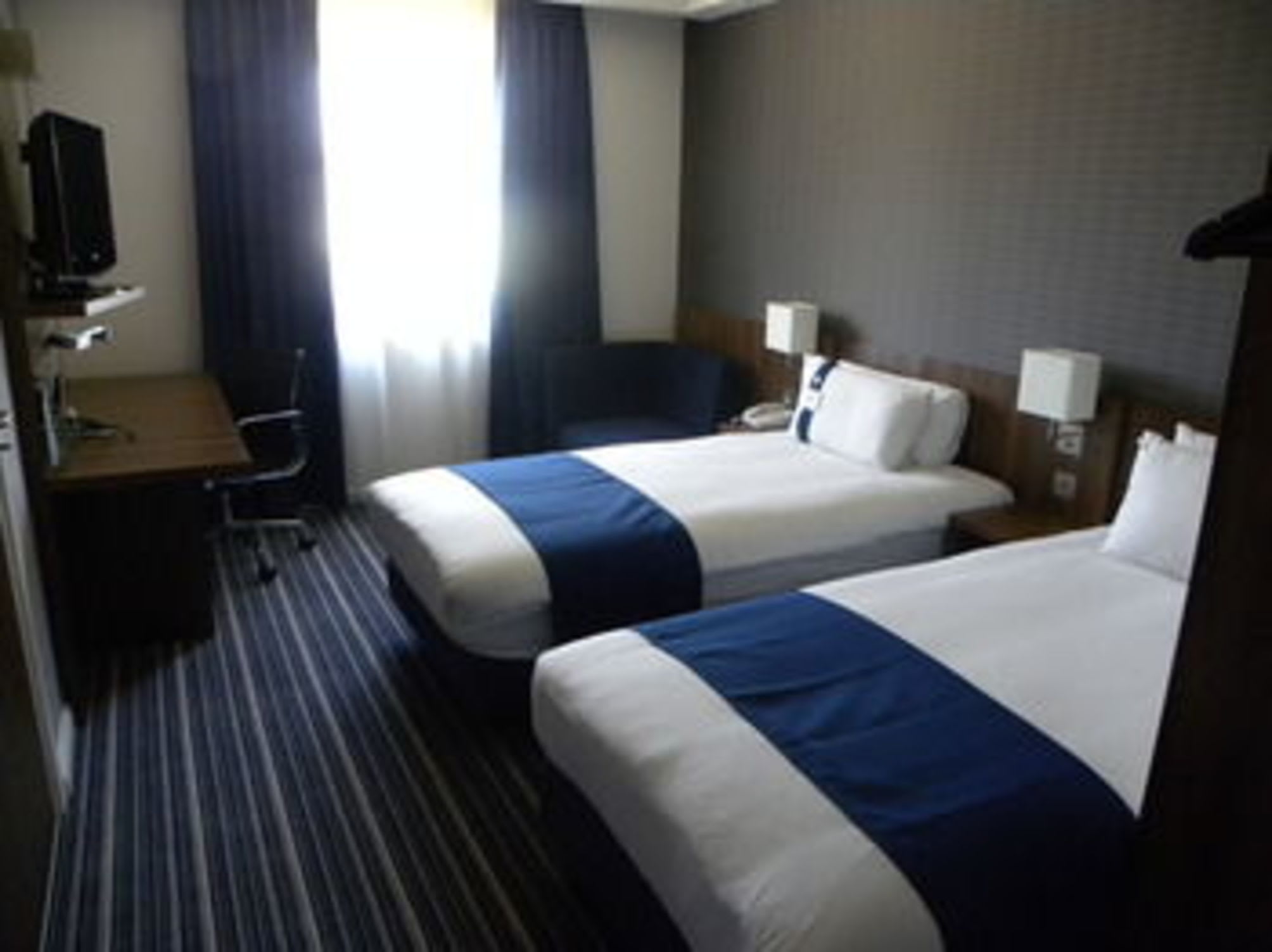 Holiday Inn Express COLCHESTER by IHG 5
