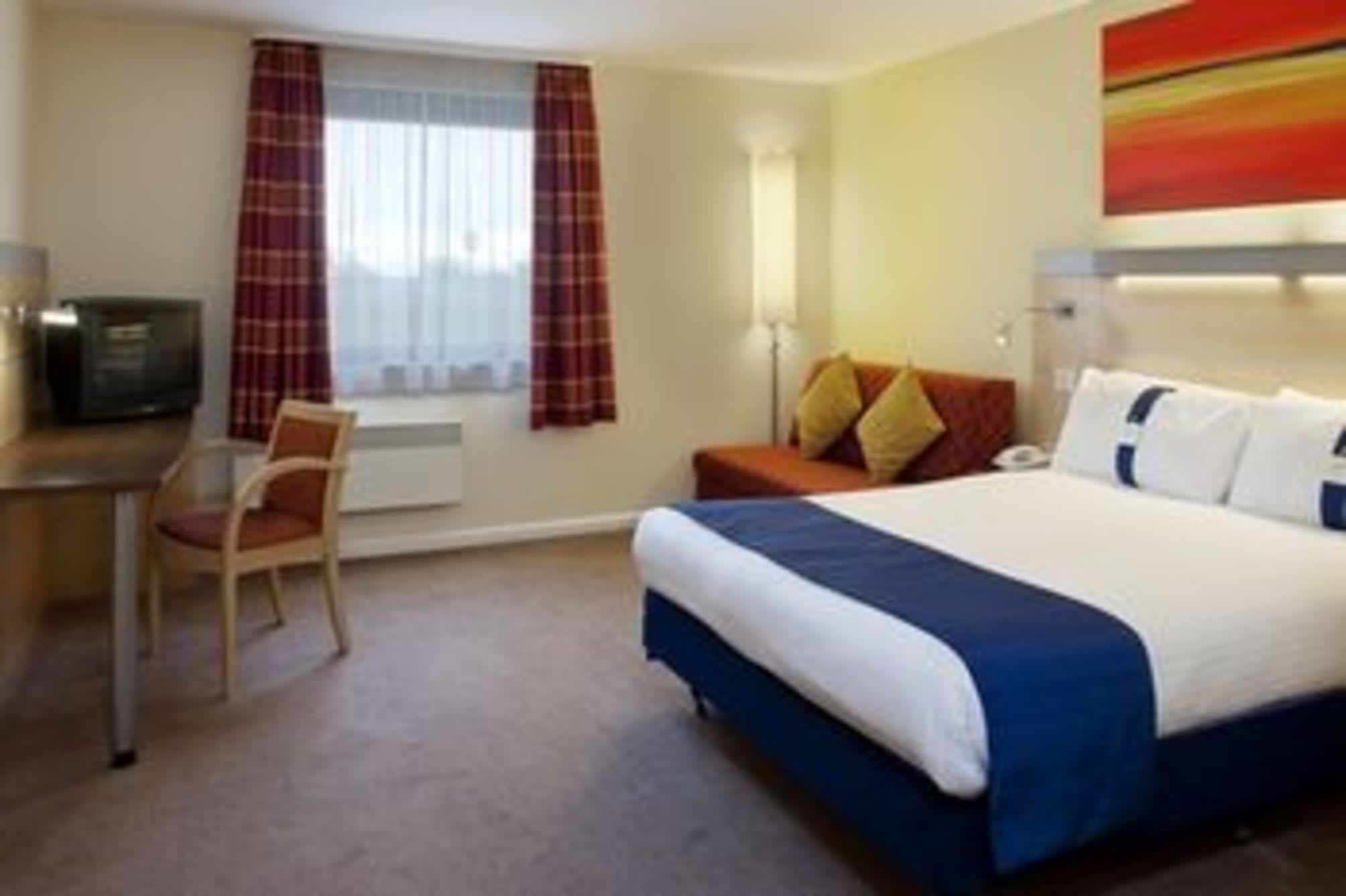 Holiday Inn Express DUNFERMLINE by IHG 4