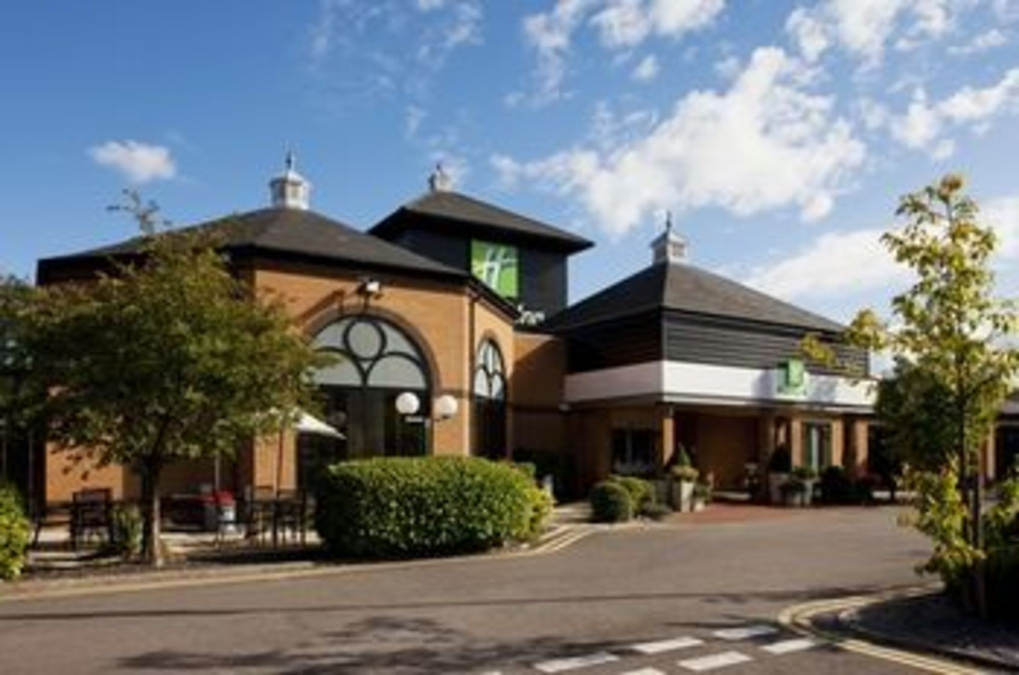 Holiday Inn GLOUCESTER - CHELTENHAM by IHG 1