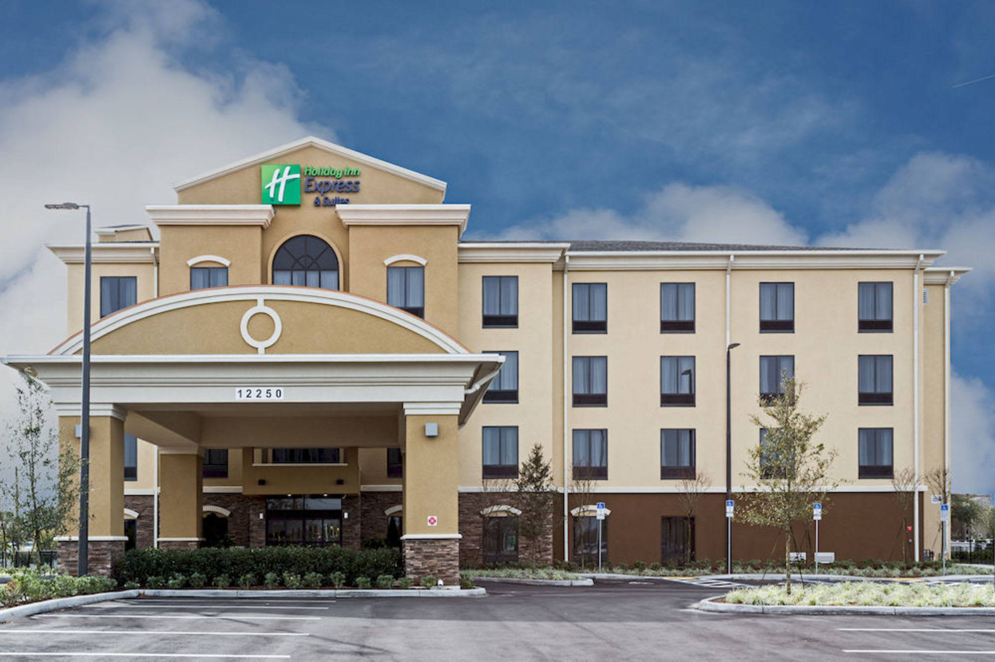 Holiday Inn Express & Suites ORLANDO EAST-UCF AREA by IHG 1