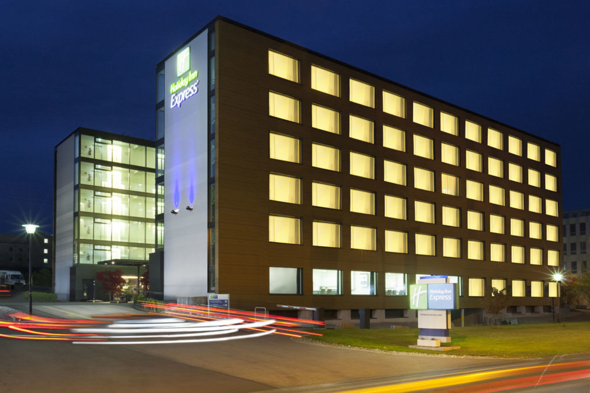 Holiday Inn Express ZÜRICH AIRPORT by IHG 2