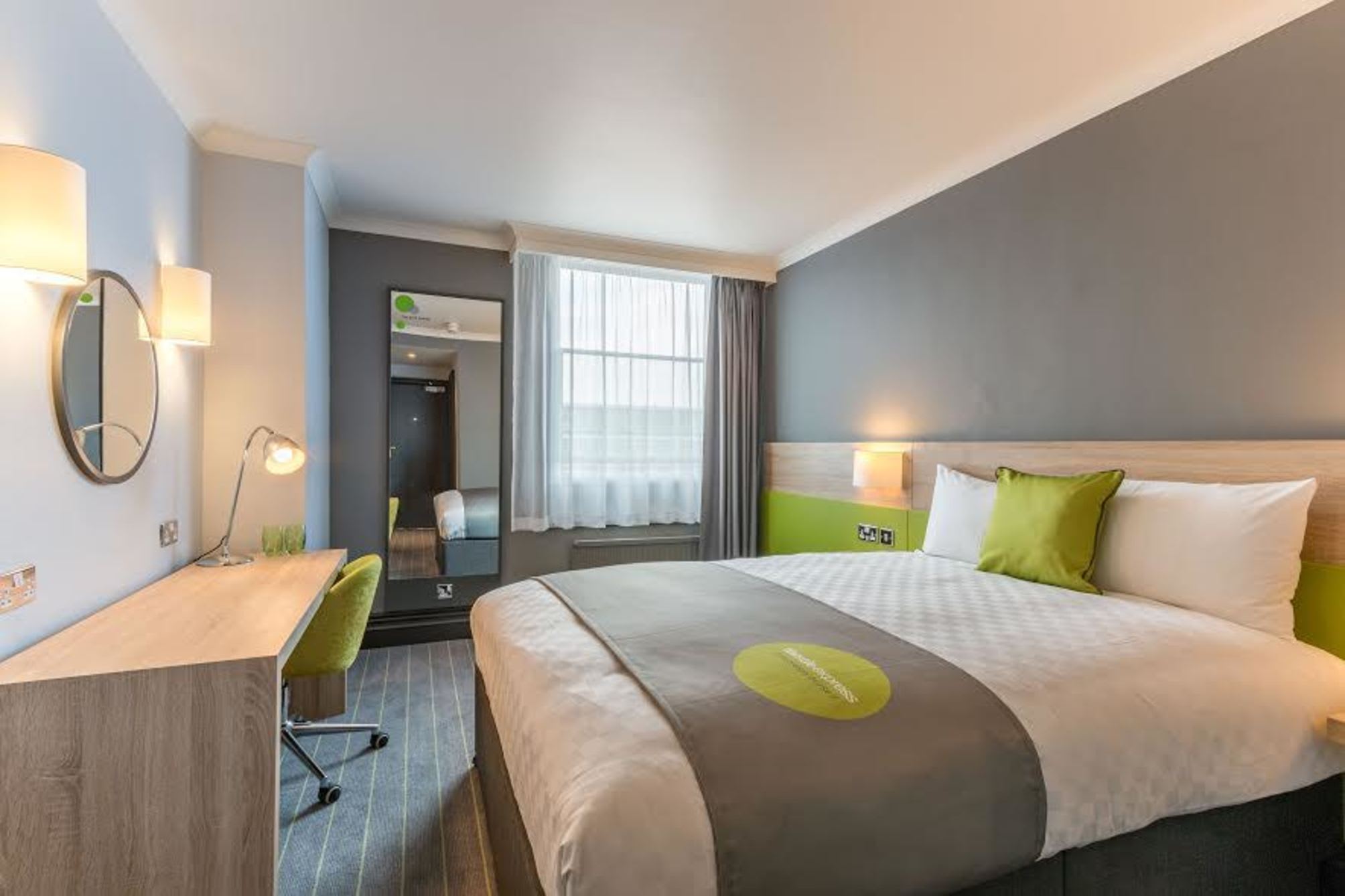 Thistle Express Swindon 1