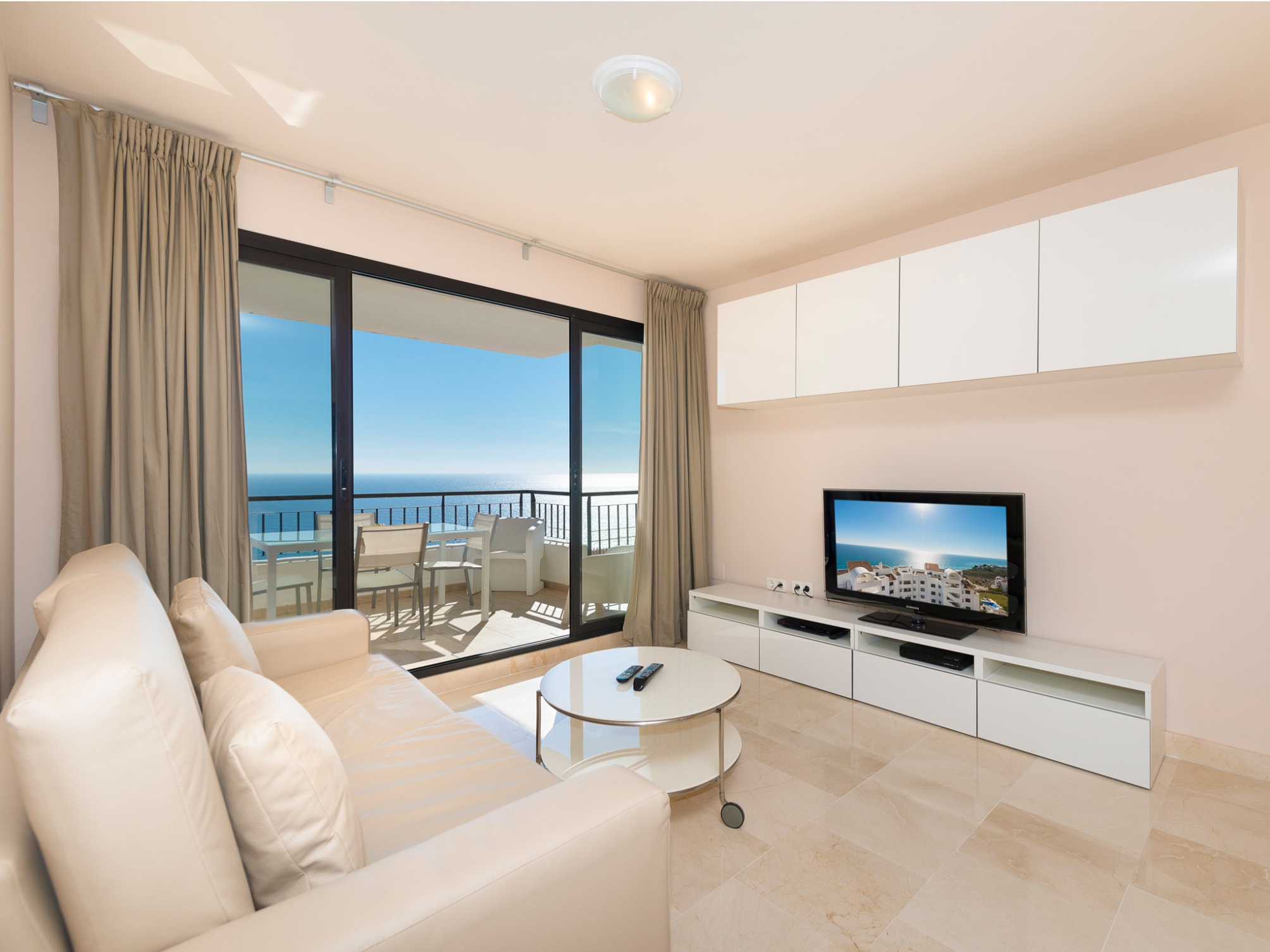 Olée Nerja Holiday Rentals by Fuerte Group 5