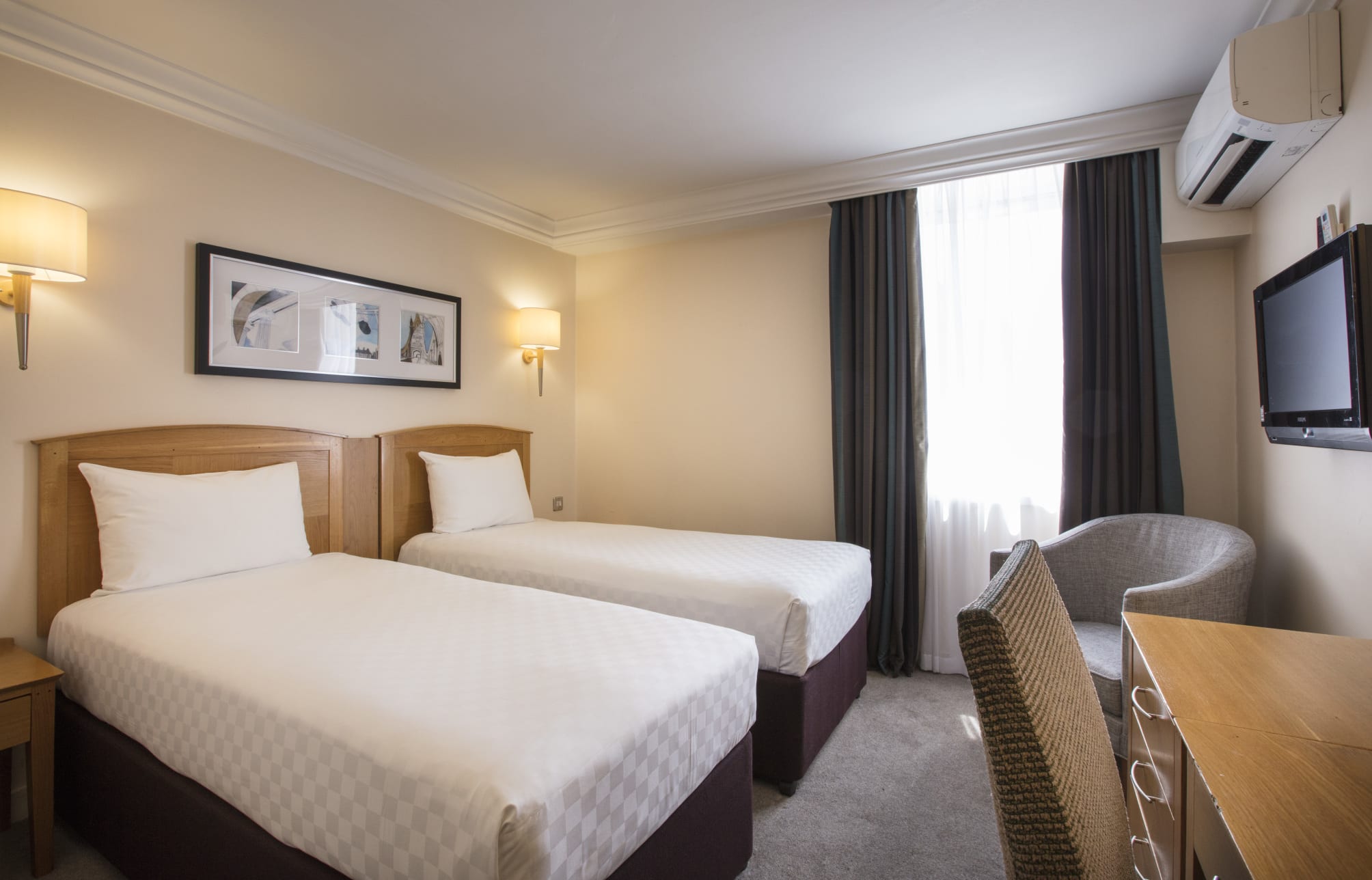 Flughafen Heathrow Zum Hyde Park www.lastminute.com