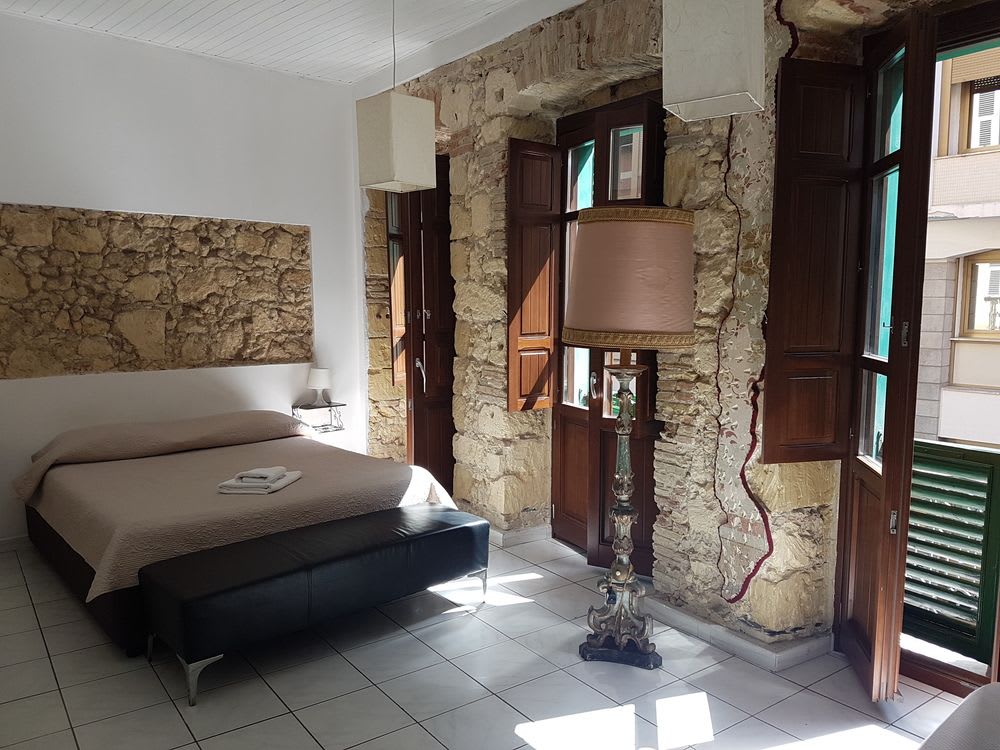 Lille - Cagliari - Beni Benius