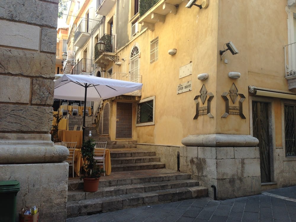 Paris - Taormina - B&B Elegance