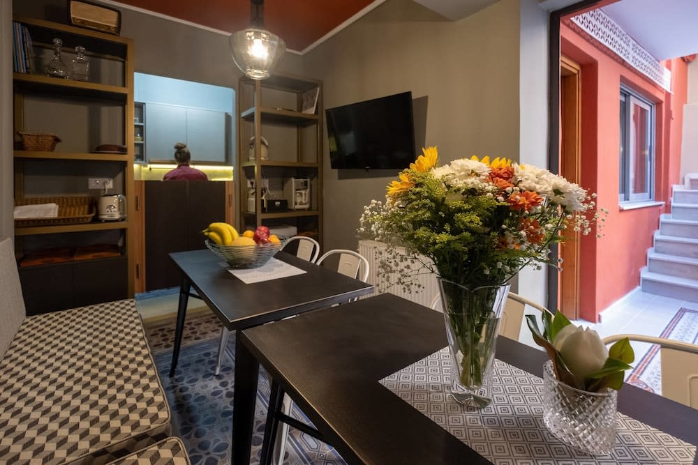 Alicante - Athènes - Athenian Yard Suites