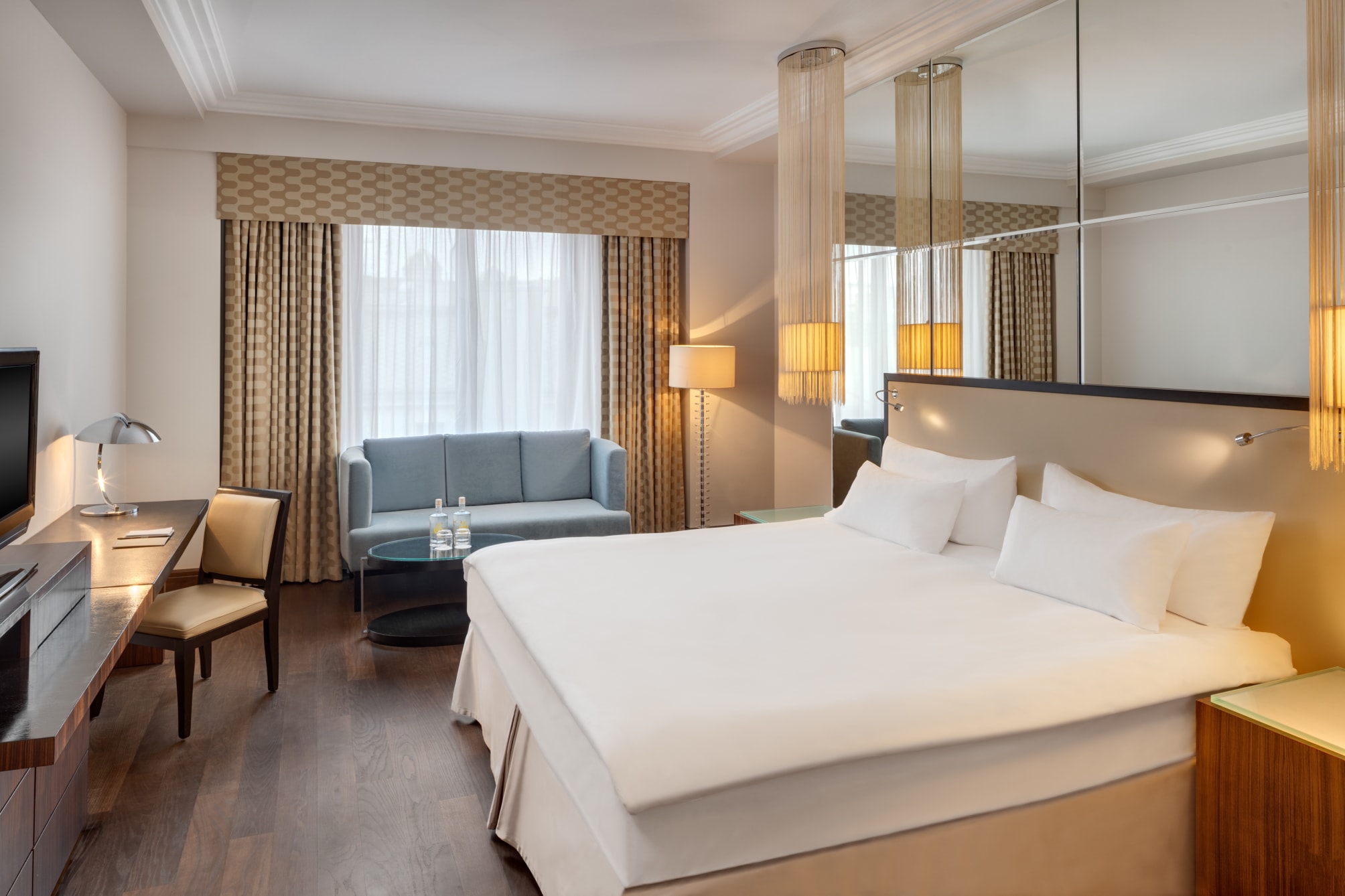 Almanac X Alcron Prague 5