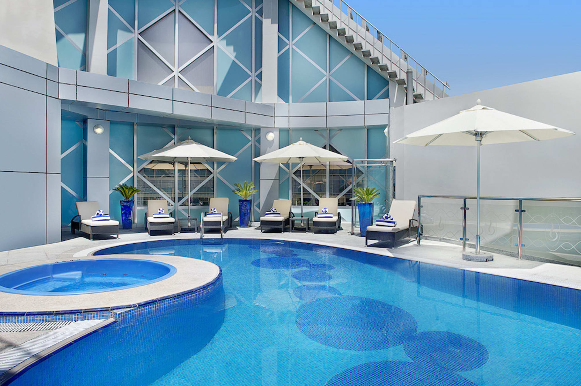 City Seasons Towers Hotel Bur Dubai 2