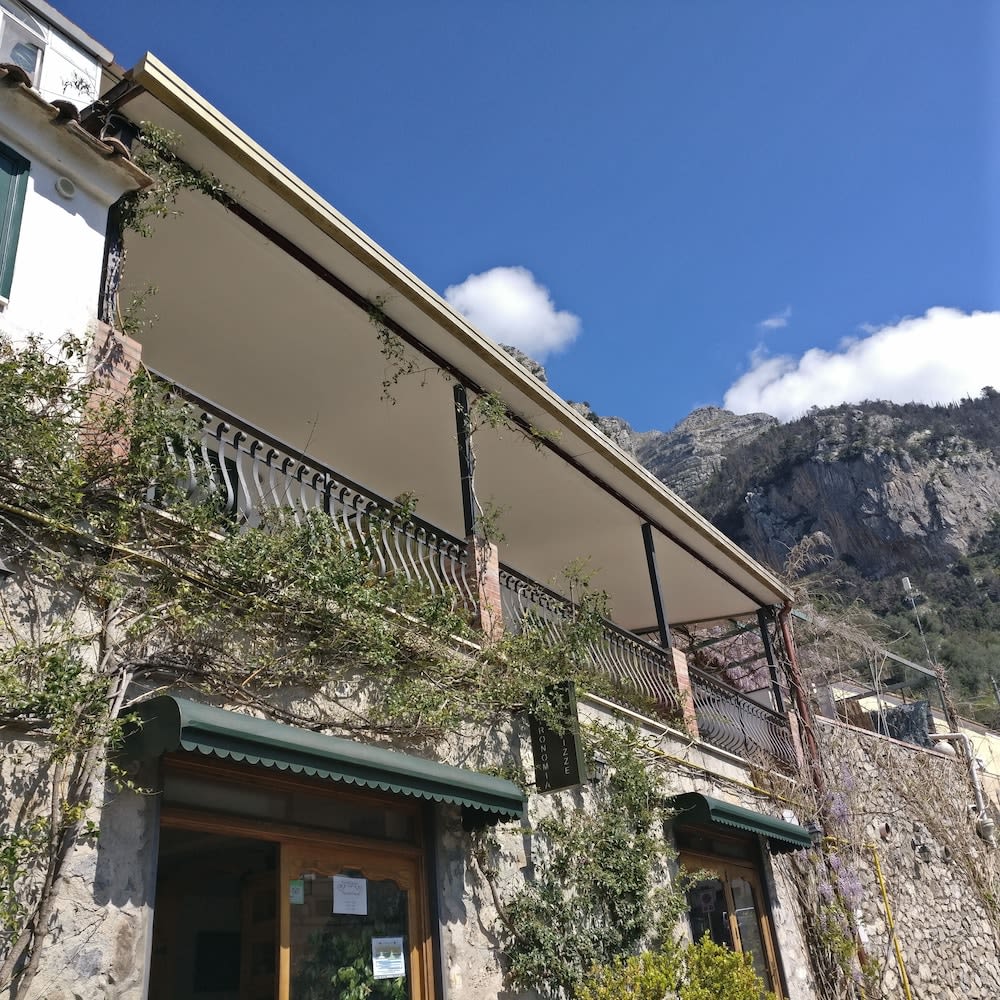 Paris - Positano - Il Pertuso