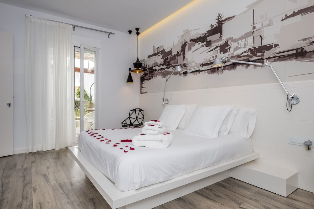 Marseille - Minorque - Hotel Abril 37