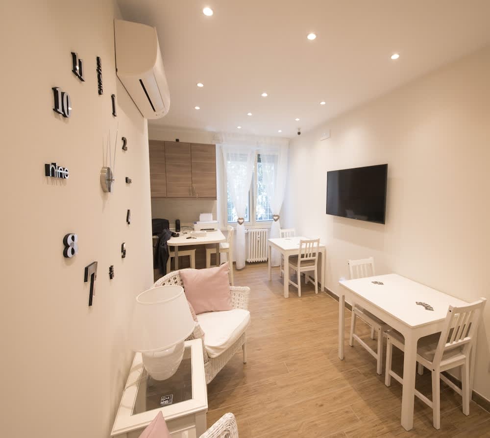 Paris - Rome - BePlace Aventino