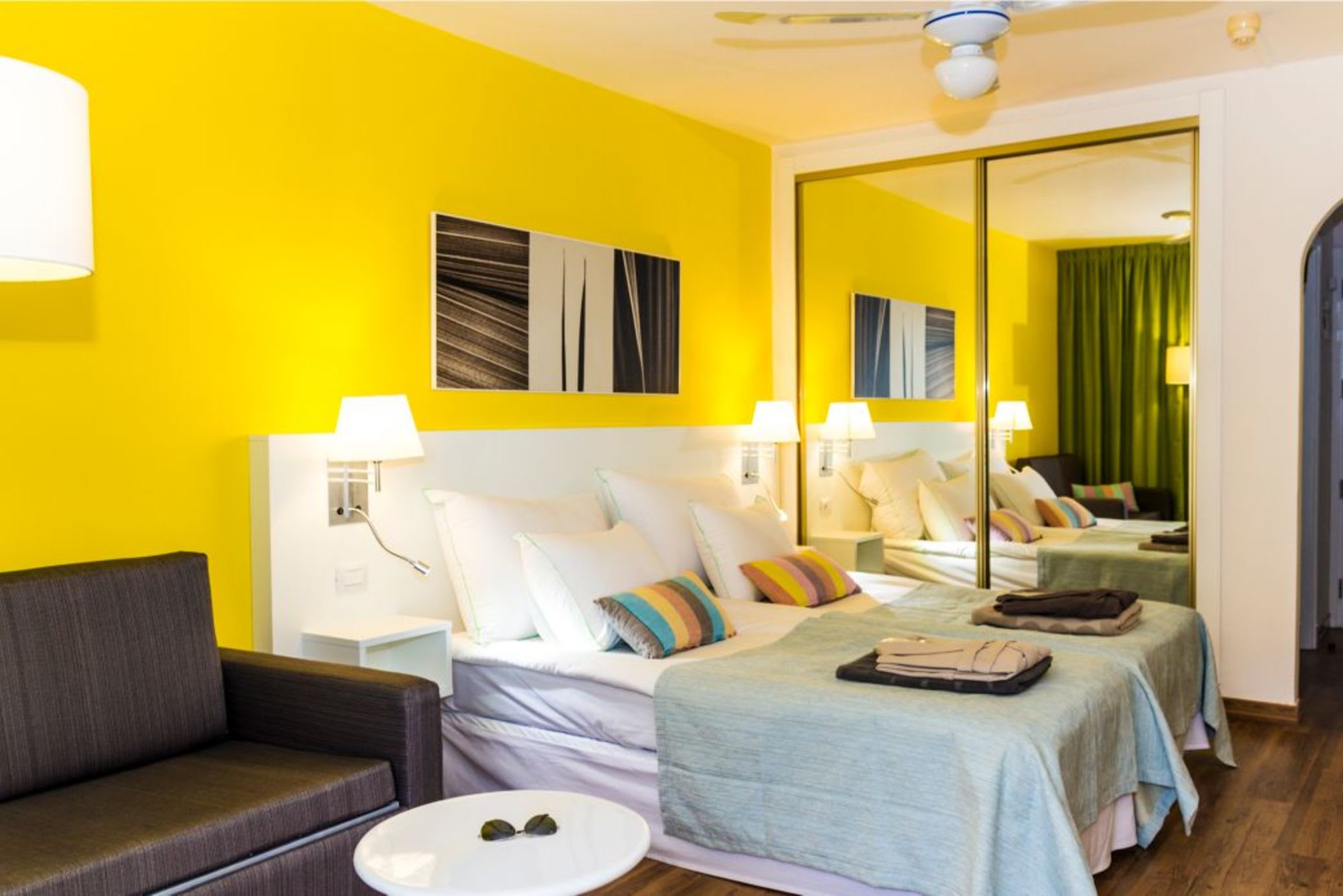 Coral California - Adults Only 5