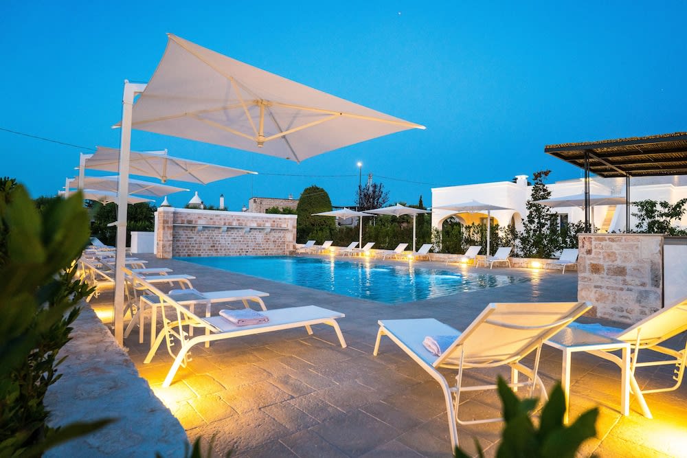 Paris - Polignano a Mare - Borgo Cozzana