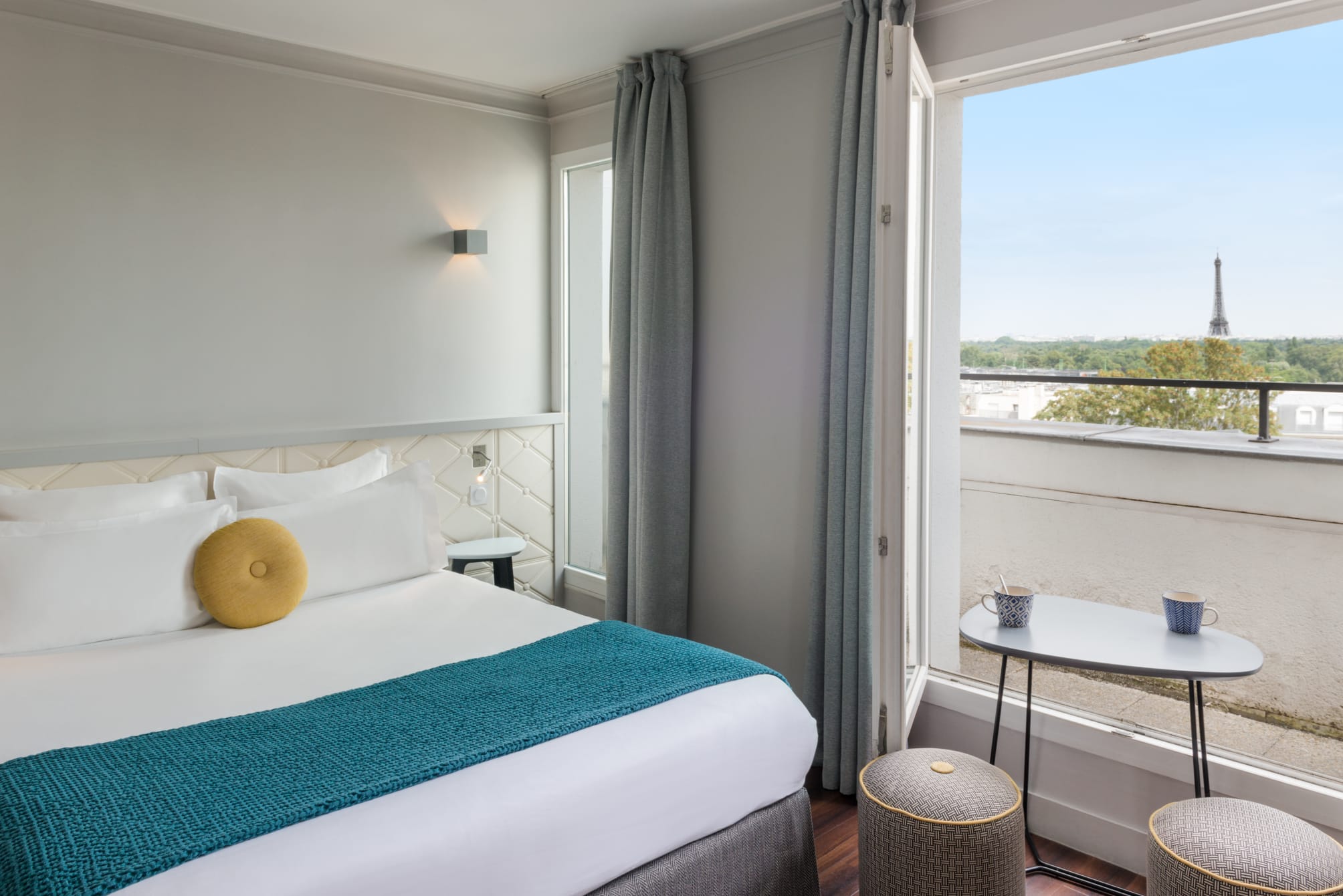 Hotel Atrium by Happyculture 1