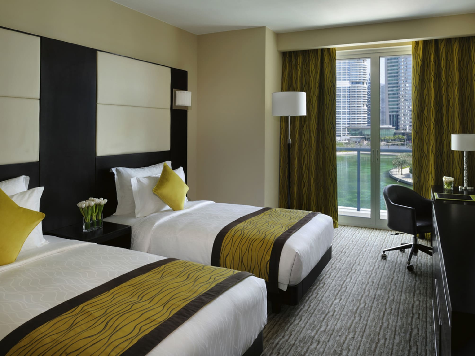 Mövenpick Hotel Jumeirah Lakes Towers Dubai 4