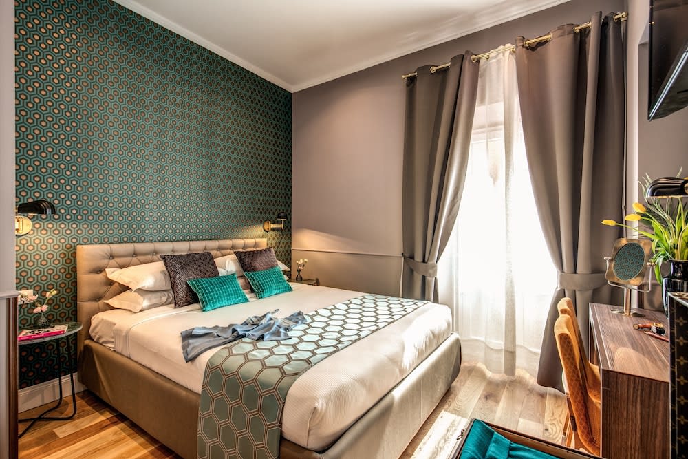 Marseille - Rome - Tree Charme Parliament Boutique Hotel