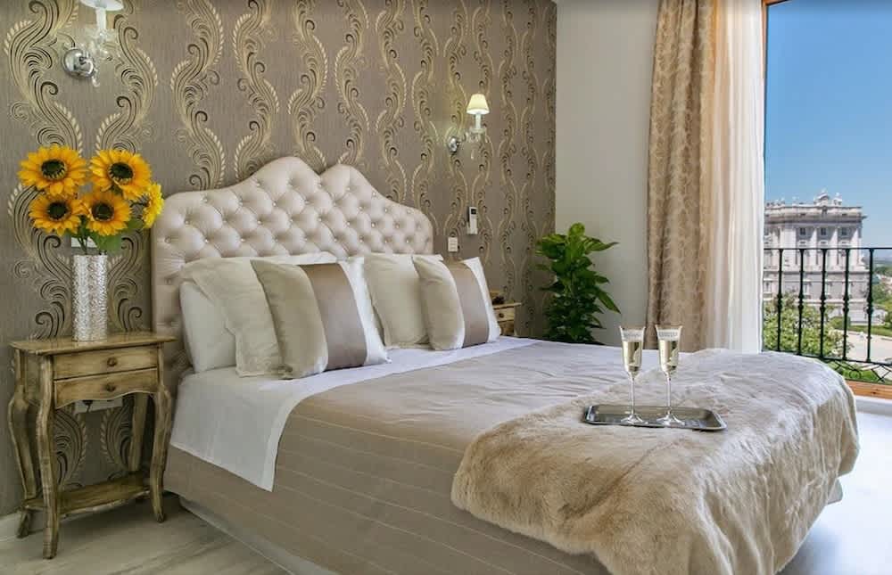 Bordeaux - Madrid - Hostal Central Palace Madrid