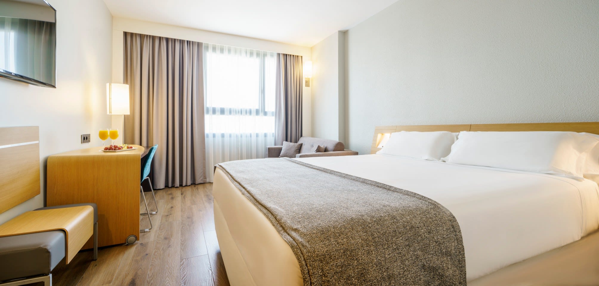 Ilunion Valencia 4 2