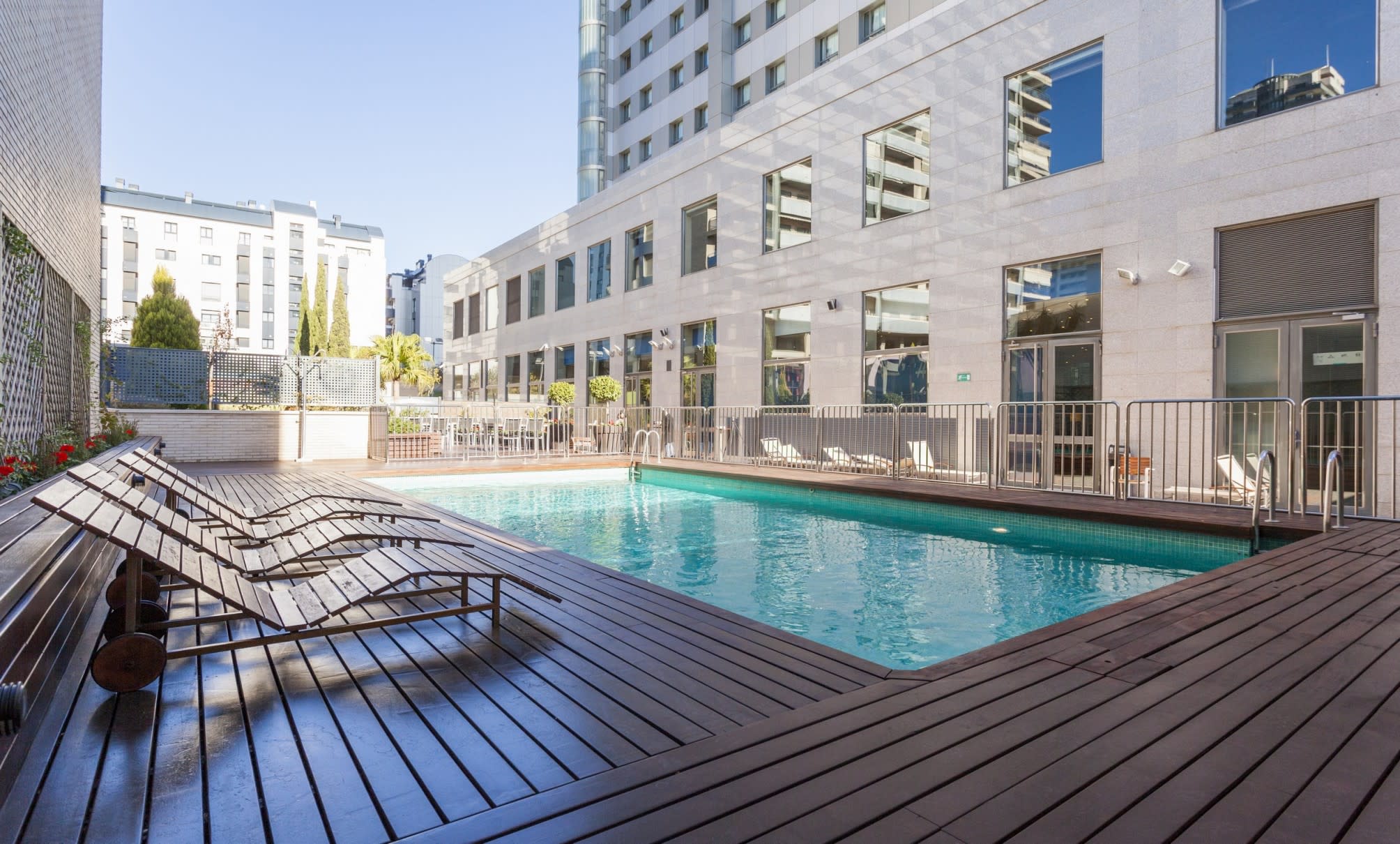 Ilunion Valencia 4 1