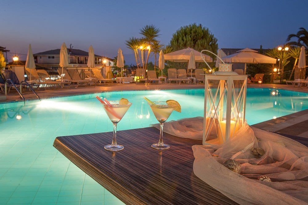 Paris - Zante - Razis Apartments