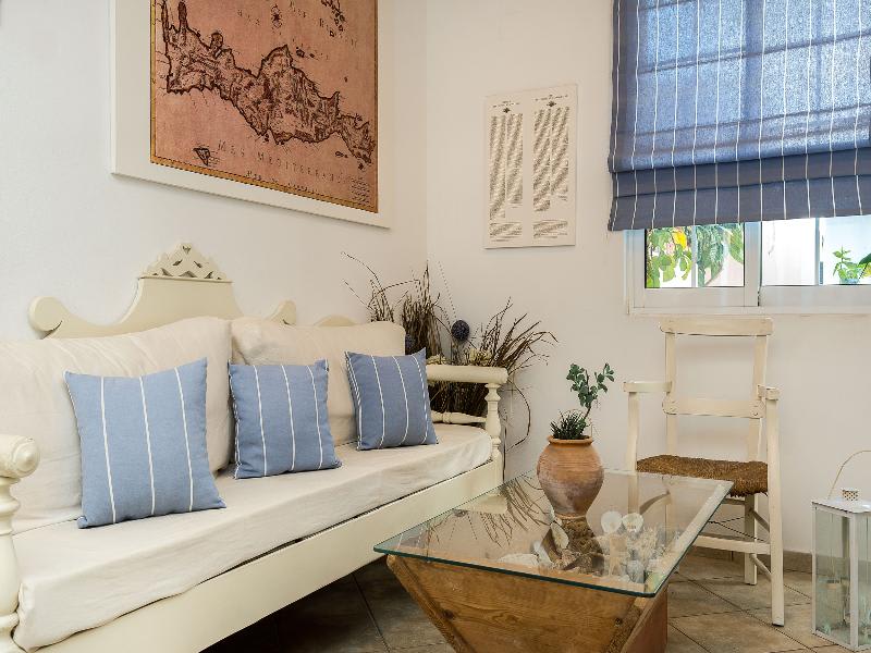 Paris - Stalis - Diamond Apts and Suites