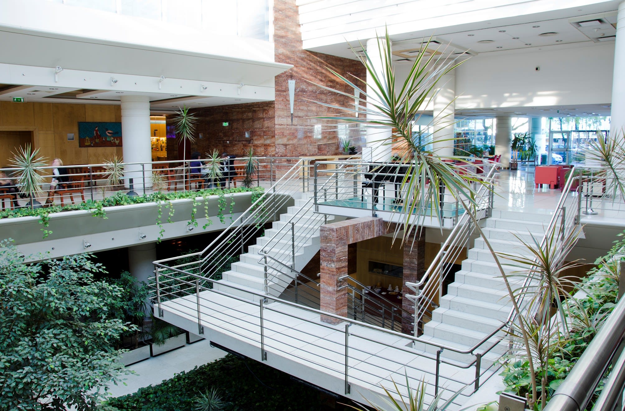 VIP Executive Entrecampos Hotel & Conference 5