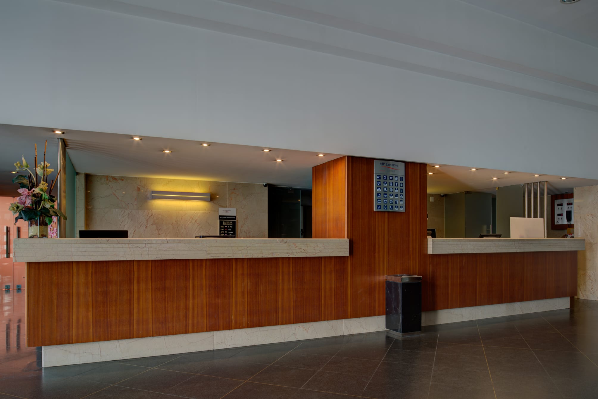 VIP Executive Zurique Hotel 3