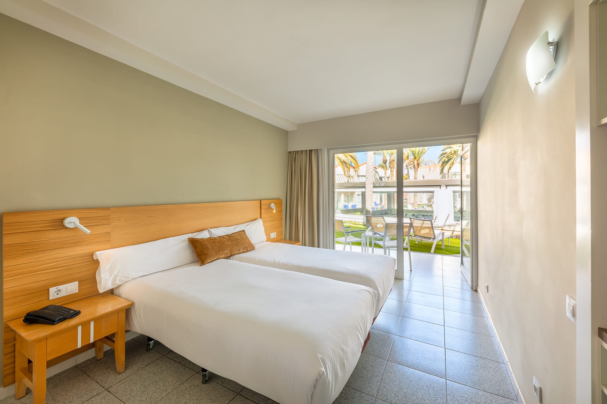 Hotel LIVVO Koala Garden 2