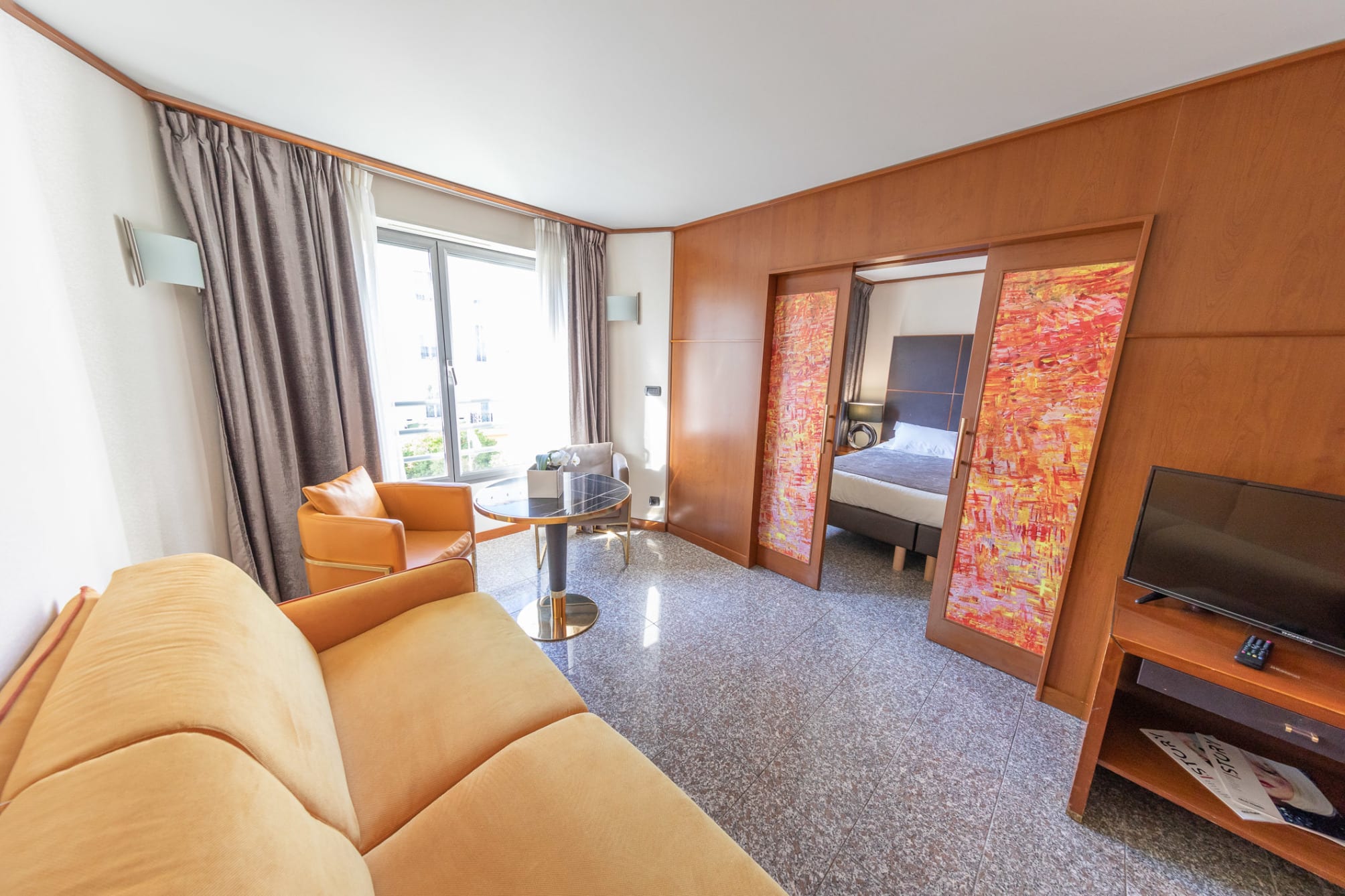 Goldstar Apartments & Suites 2