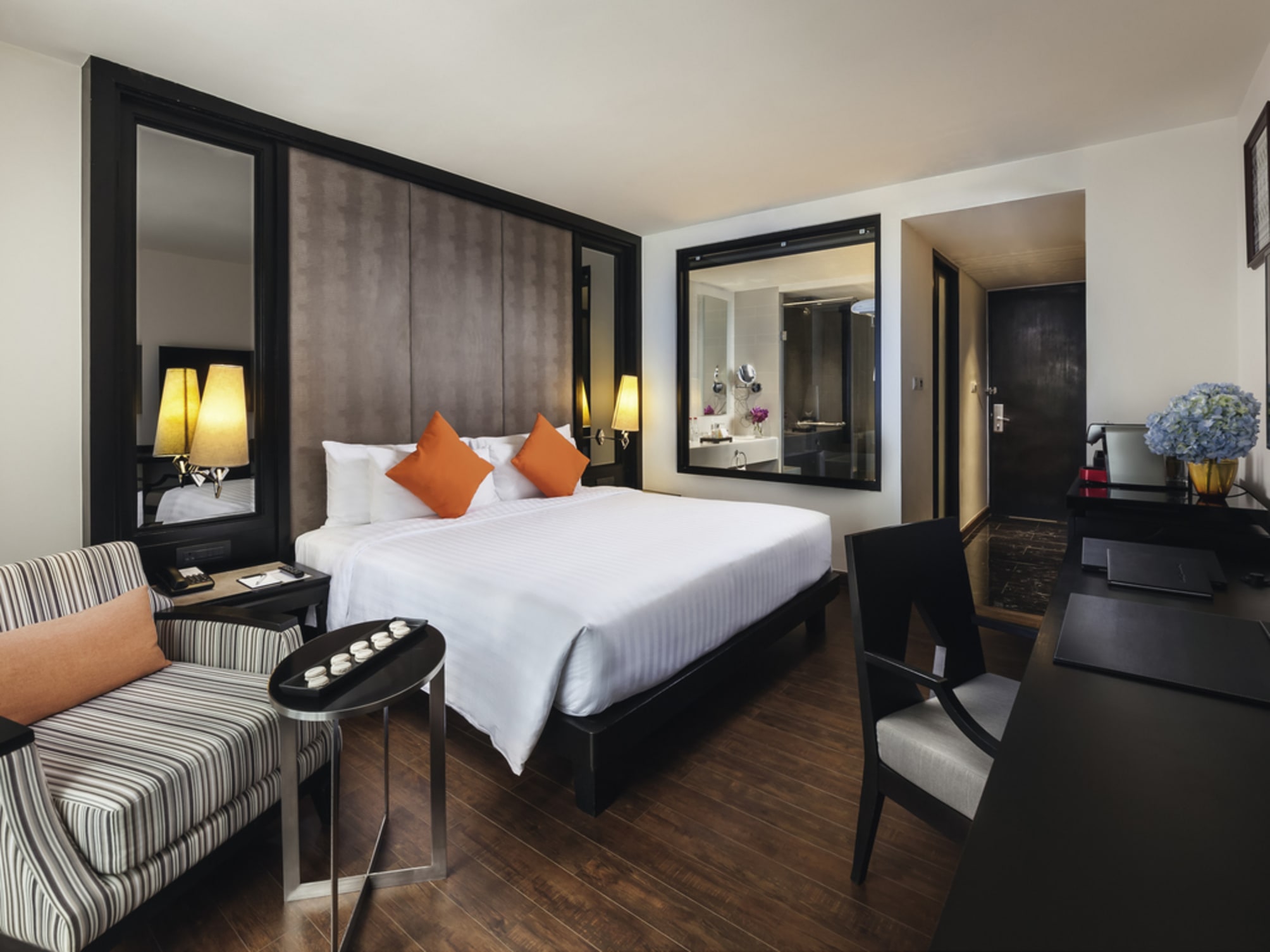 Movenpick Hotel Sukhumvit 15 Bangkok 2