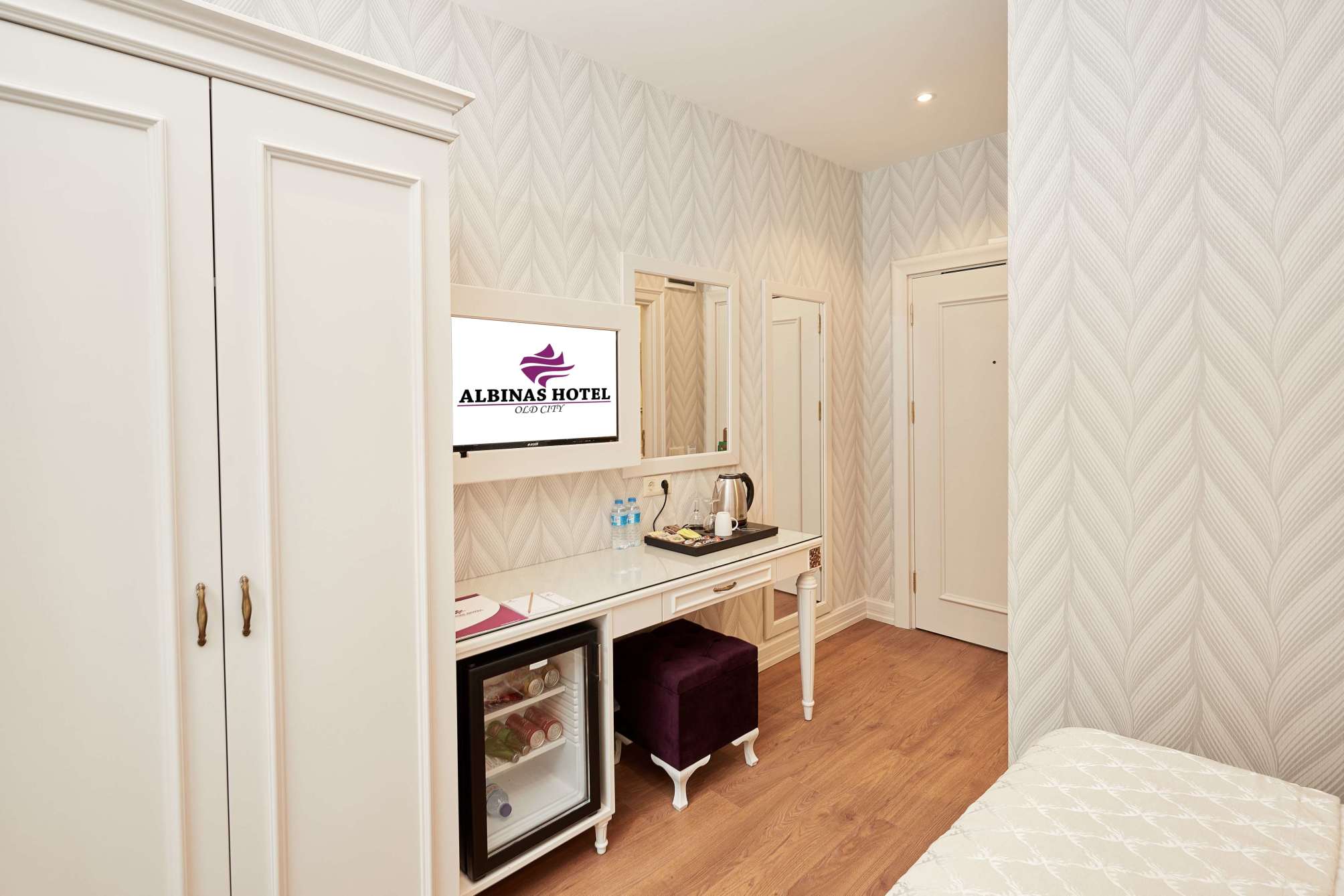 Albinas Hotel Old City 4