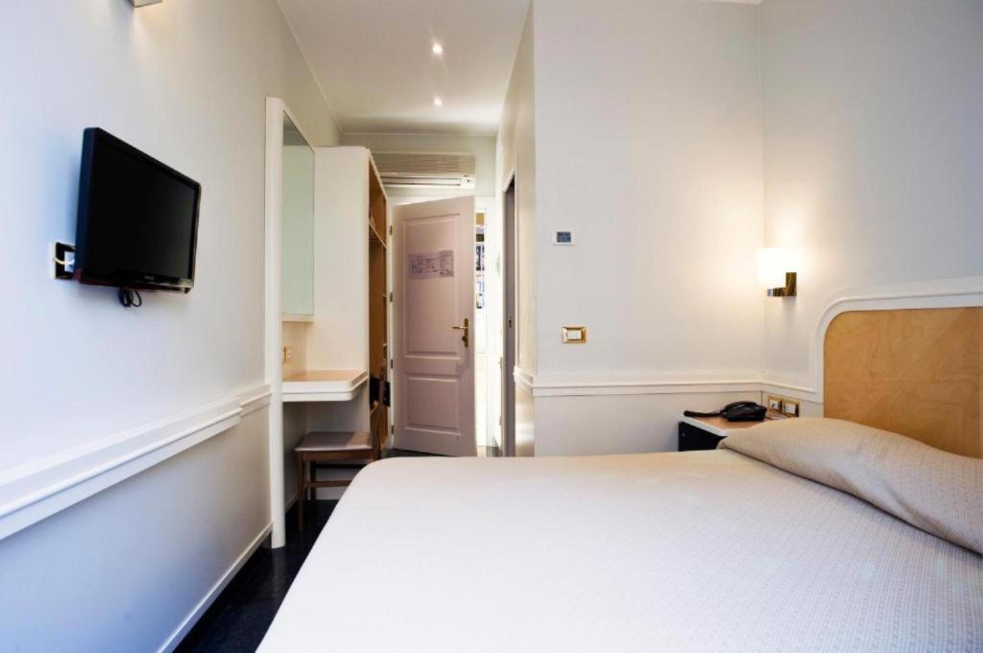 Hotel Astoria Garden 3