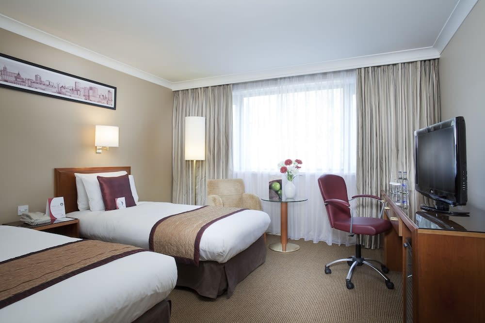 Crowne Plaza MANCHESTER AIRPORT by IHG 3
