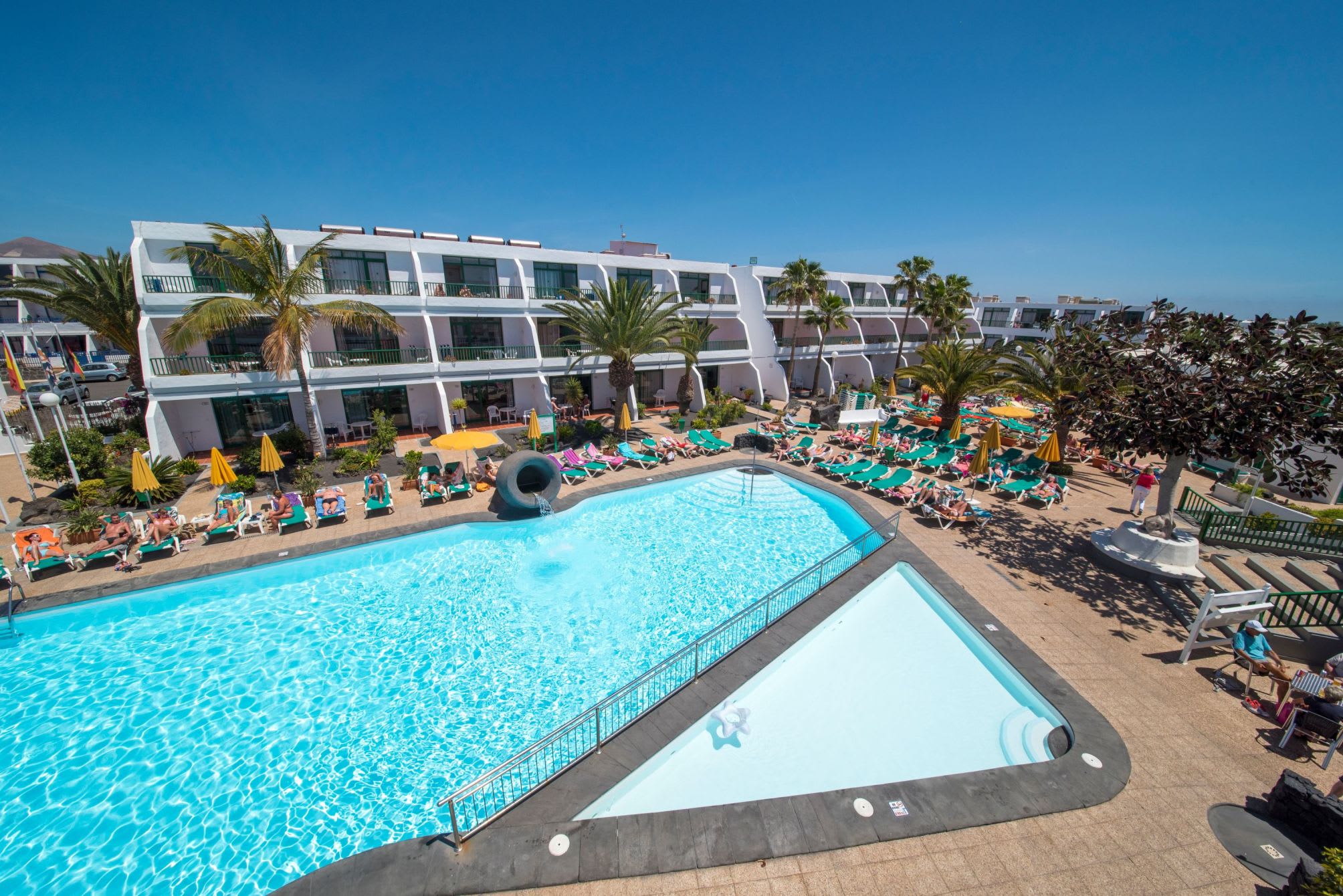 Apartamentos La Peñita 1