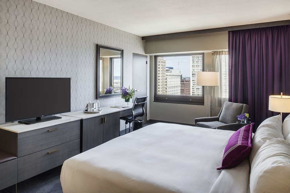InterContinental Hotels SAINT PAUL RIVERFRONT by IHG 2