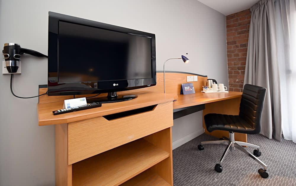 Holiday Inn Express LIVERPOOL - ROYAL ALBERT DOCK by IHG 2