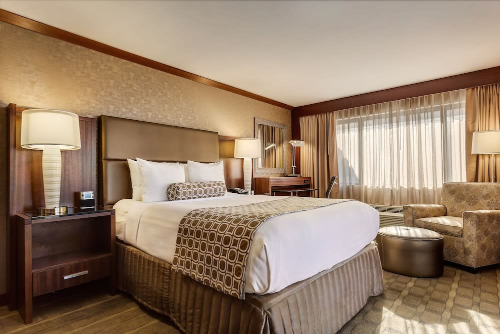 Crowne Plaza FOSTER CITY-SAN MATEO by IHG 3